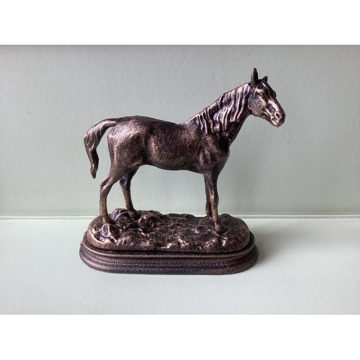 Litinova socha koně