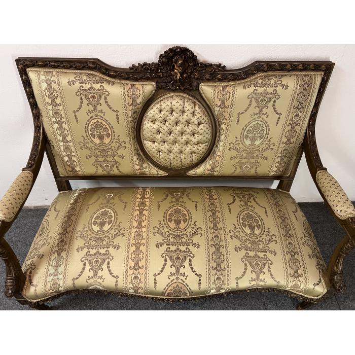 Zámecké Sofa d 135