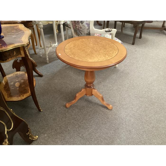 Malý stolek O 60 cm