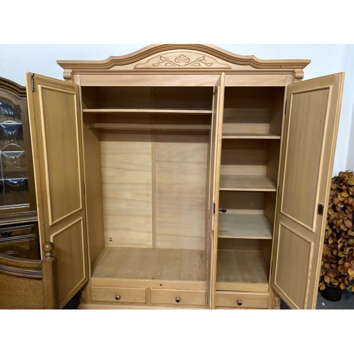 Rustikální šatní skříň d 169cm Světla
