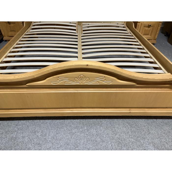 Rustikální postel světla