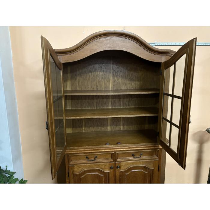 Rustikální vitrína d130