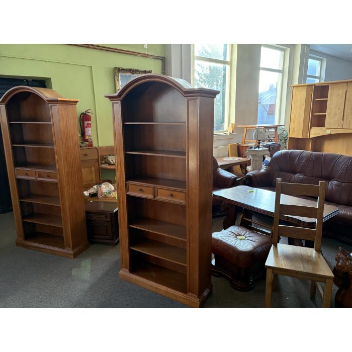 Rustikální knihovna d 95cm