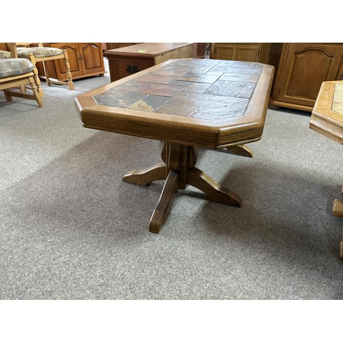 Rustikální konferenční stůl tmavý kachlový