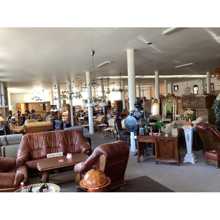 Rustikální závěsná vitrína D 138