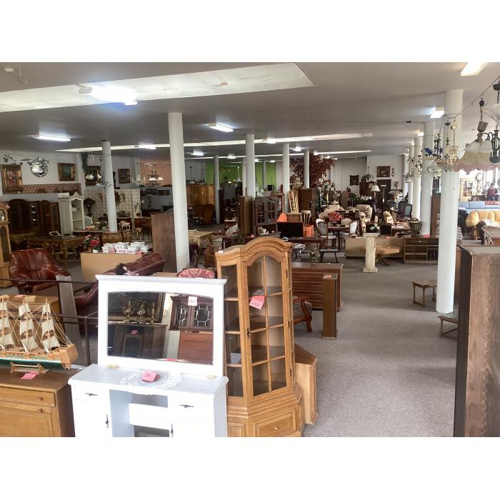 Rustikální závěsná vitrína D 138